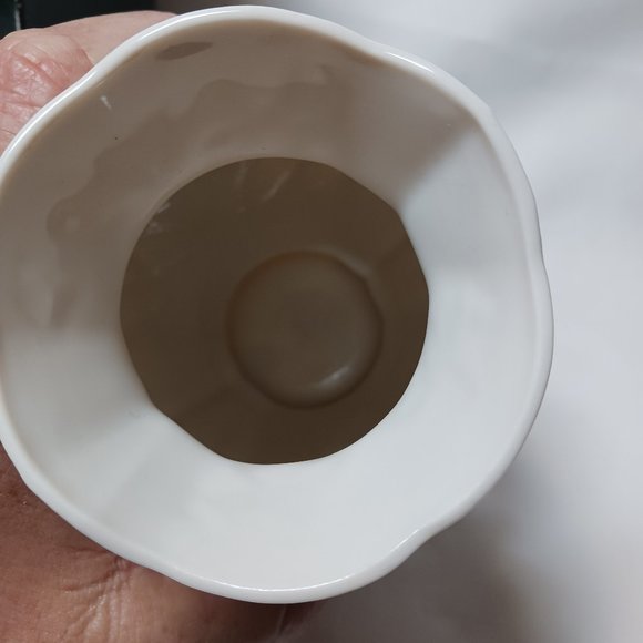 Belleek Durham Vase Hand Crafted Ireland Parian China - Picture 6 of 16